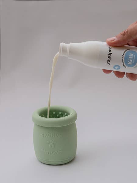 Yoomy Pot - Aktivitetslegetøj til hunde i form af yoghurtbæger - Sage
